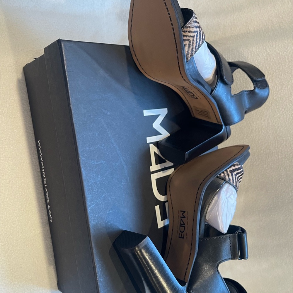 #9 M4D3 Women’s Leather/Cowhide Sandals 🔥 - Picture 5 of 5